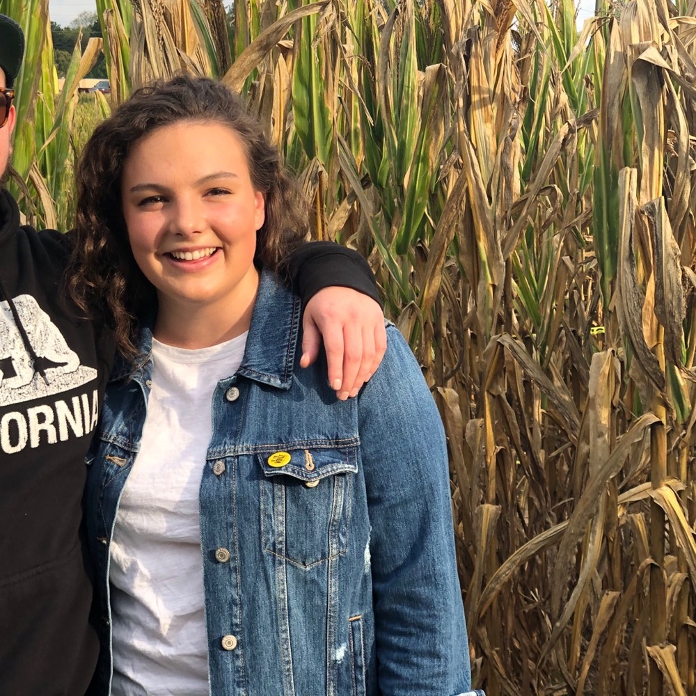 Meet your Posher, Abigail